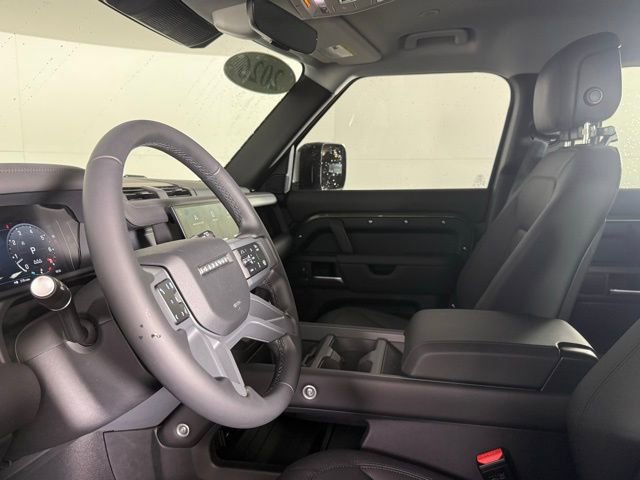Certified 2026 Land Rover Defender 110 X-Dynamic SE image 35