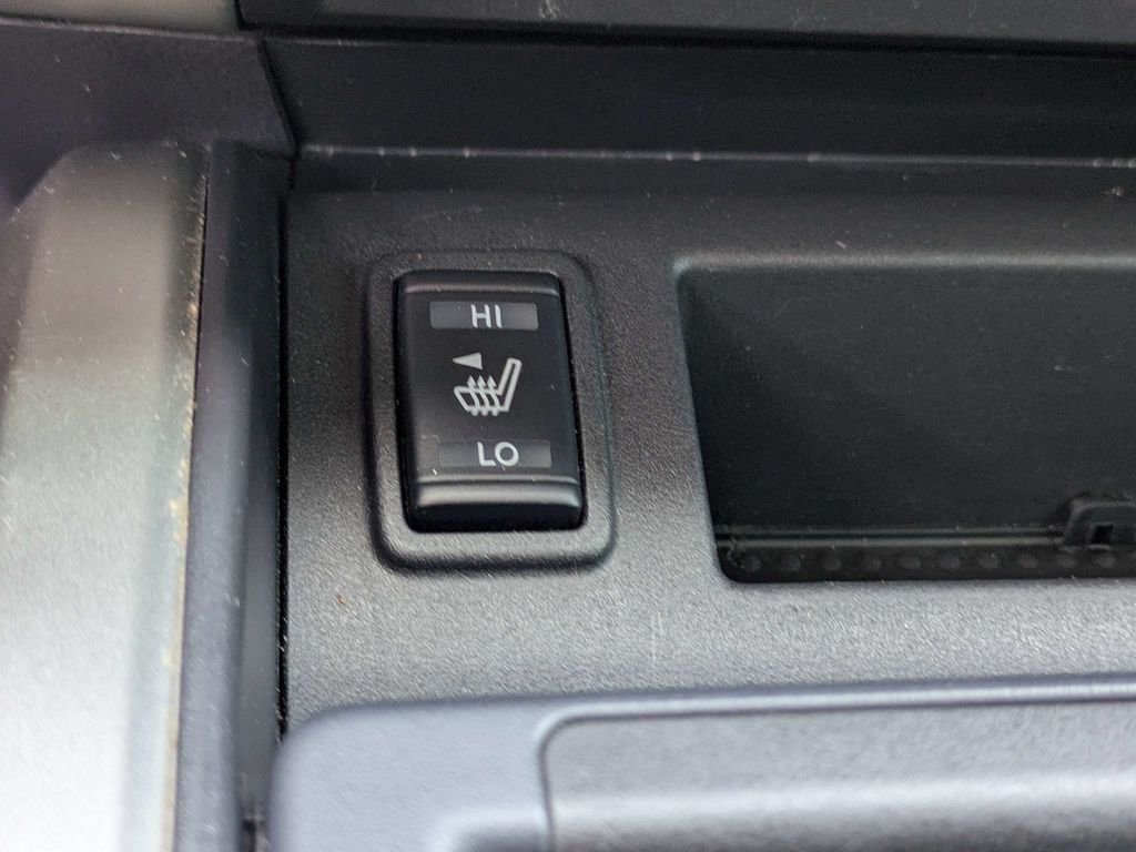 Used 2021 Nissan Titan SV w/ SV Convenience Package AWD/4WD image 24