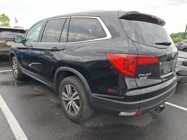 Used 2017 Honda Pilot EX image 4