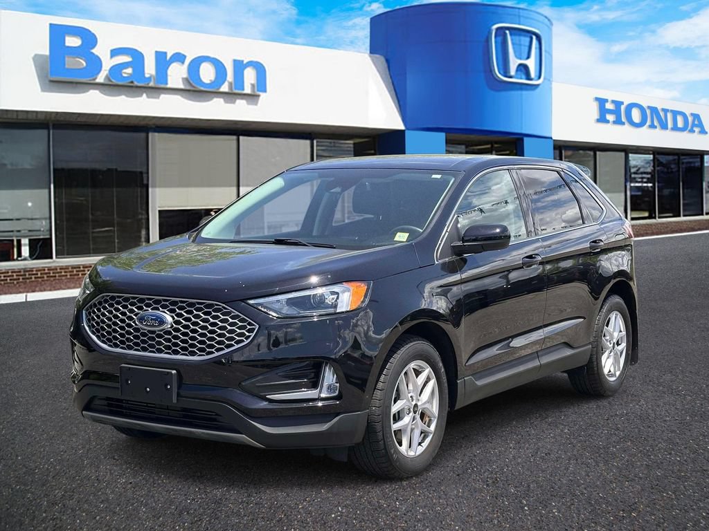 Used 2023 Ford Edge SEL w/ Convenience Package AWD/4WD image 2