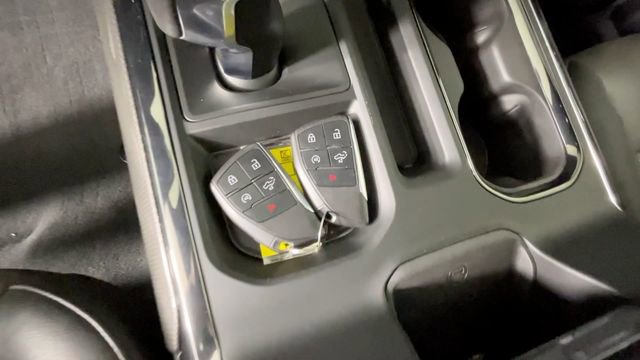 Used 2022 Chevrolet Silverado 1500 ZR2 w/ Technology Package AWD/4WD image 27
