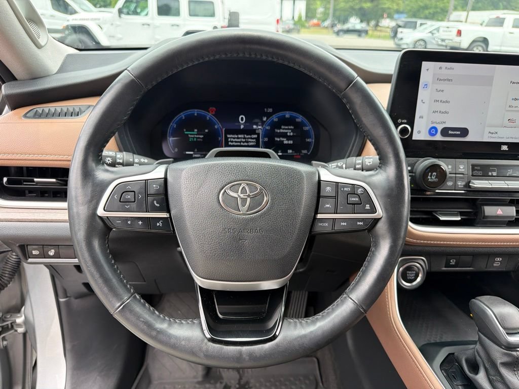 Used 2024 Toyota Grand Highlander AWD image 15
