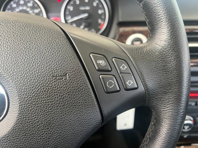 Used 2008 BMW 328xi Sedan image 25