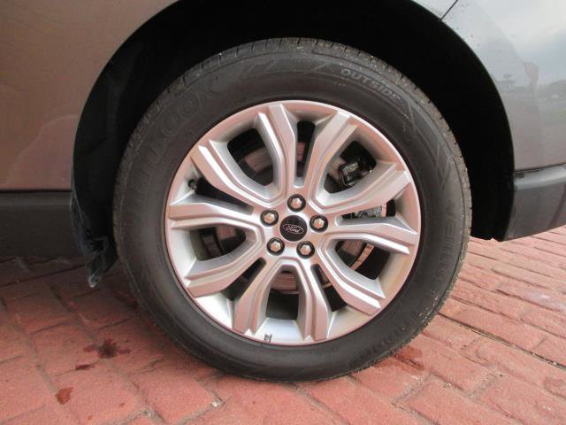 Used 2024 Ford Edge Titanium image 31