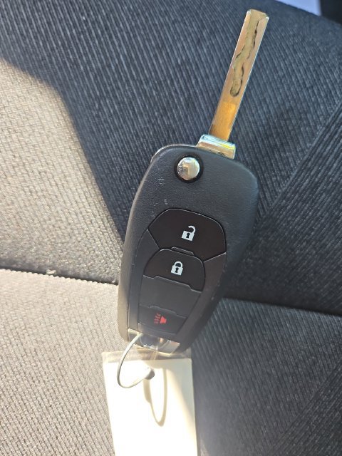 Used 2025 Chevrolet Trax LS FWD image 28