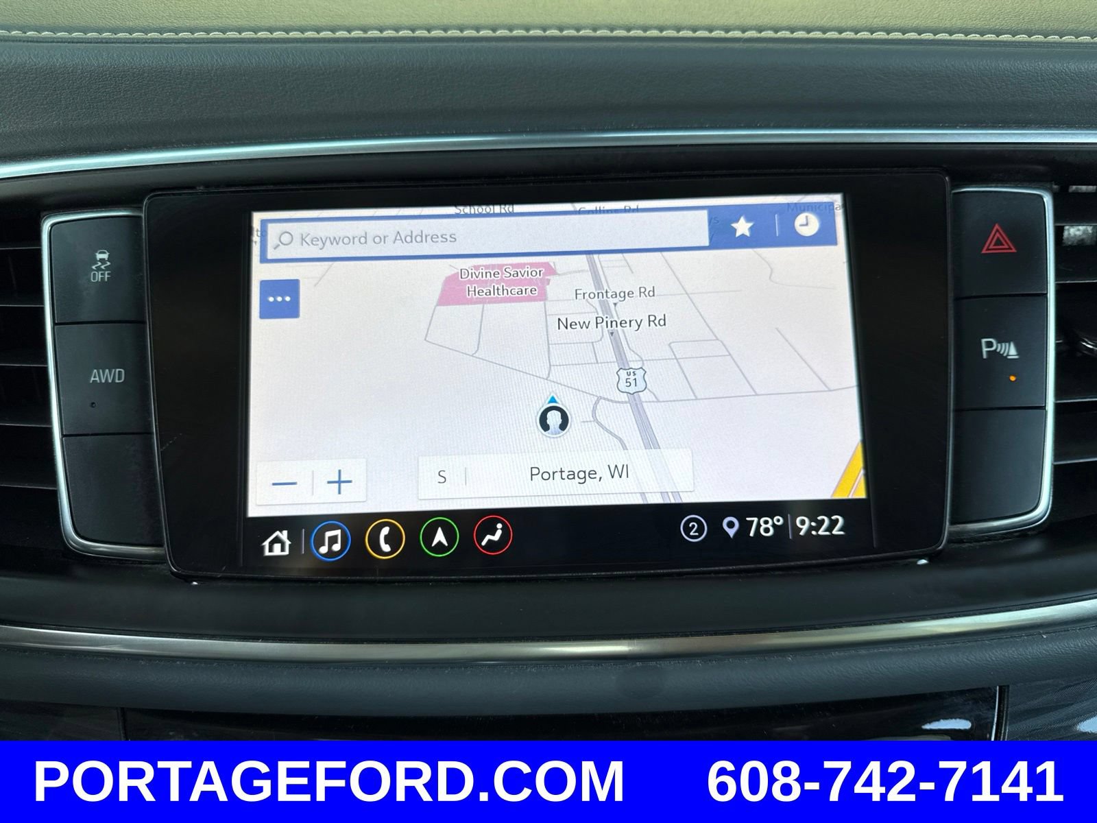 Used 2020 Buick Enclave Essence w/ Sound and Sites Package AWD/4WD image 15