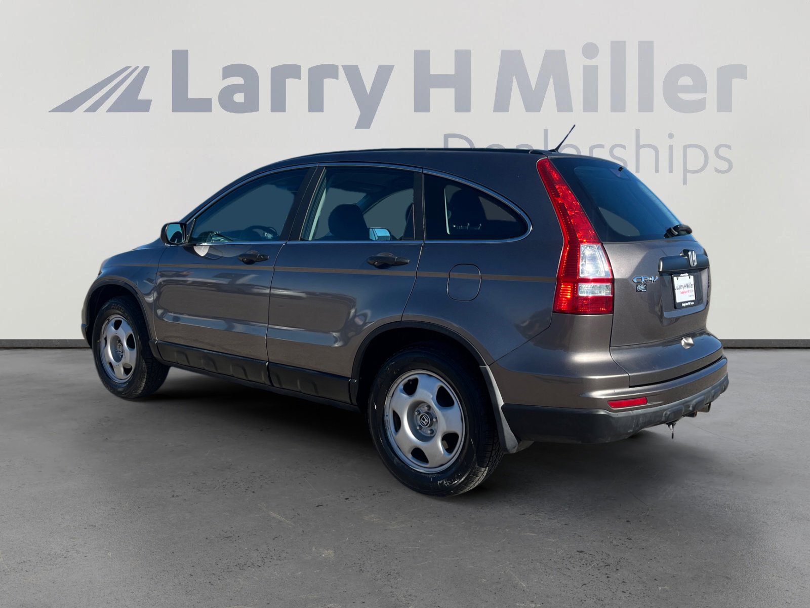Used 2011 Honda CR-V LX image 3