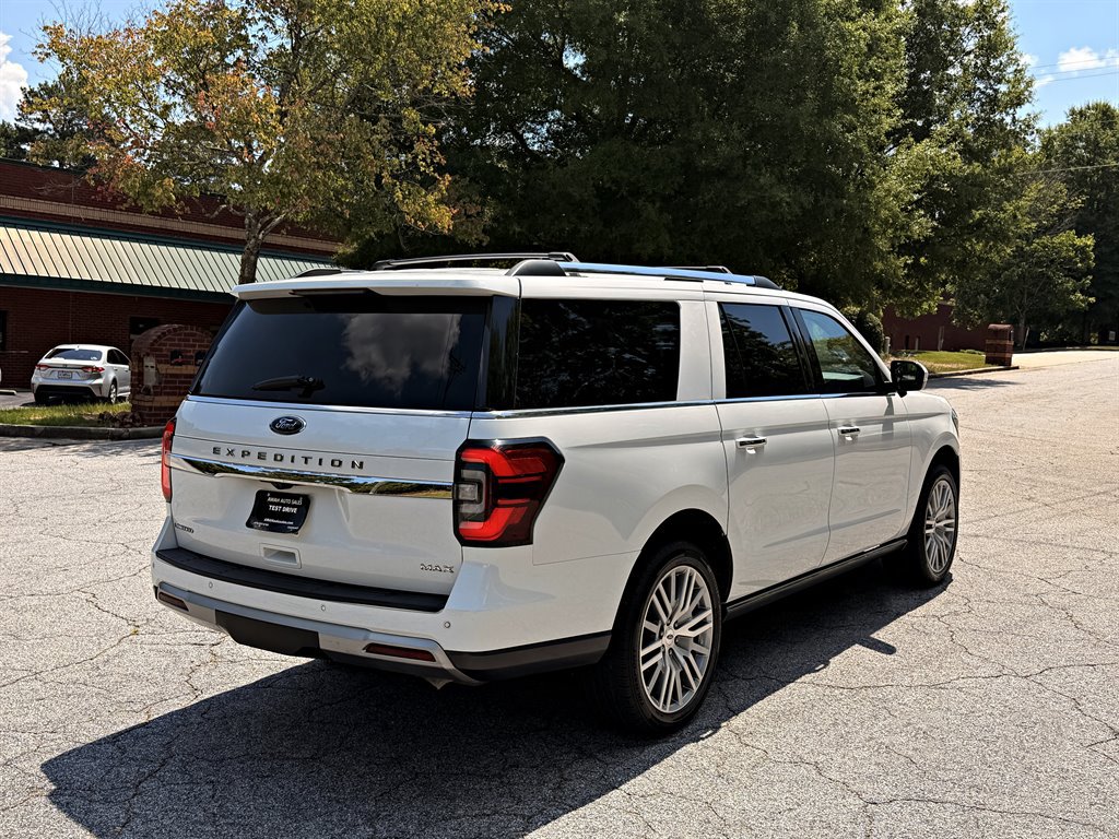Used 2023 Ford Expedition Max Limited AWD/4WD image 5
