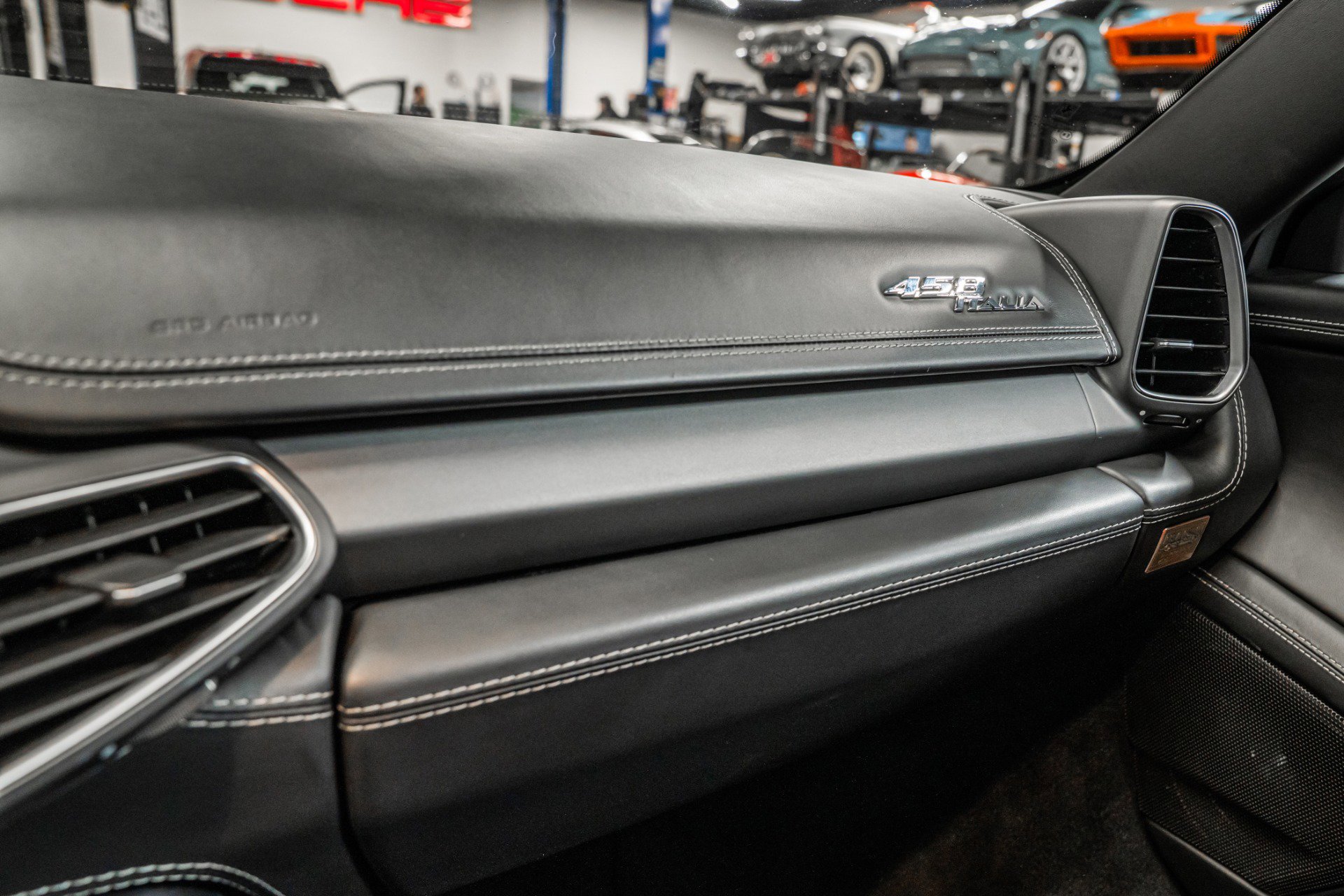 Used 2012 Ferrari 458 Italia Coupe image 15