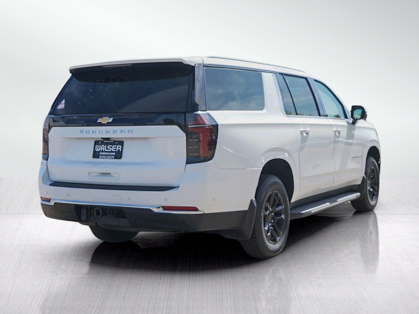 Used 2025 Chevrolet Suburban LS w/ Max Trailering Package AWD/4WD image 5