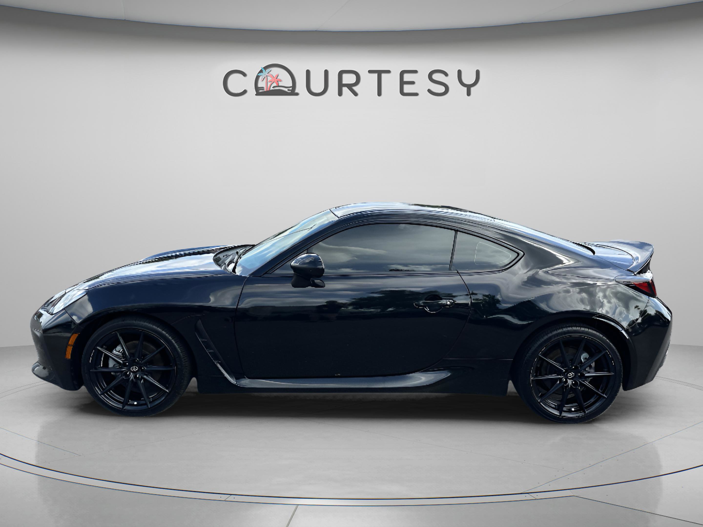 Used 2022 Toyota GR86 Premium image 2