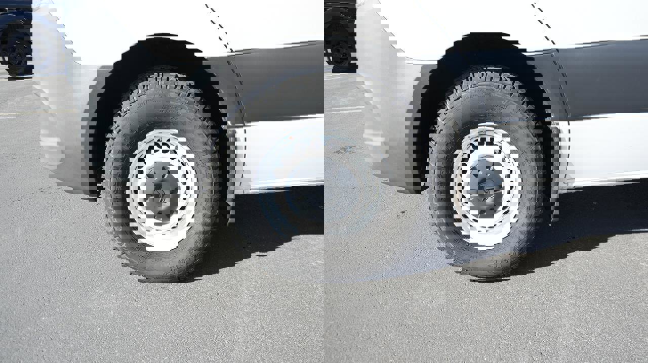 Used 2023 Mercedes-Benz Sprinter 2500 image 15