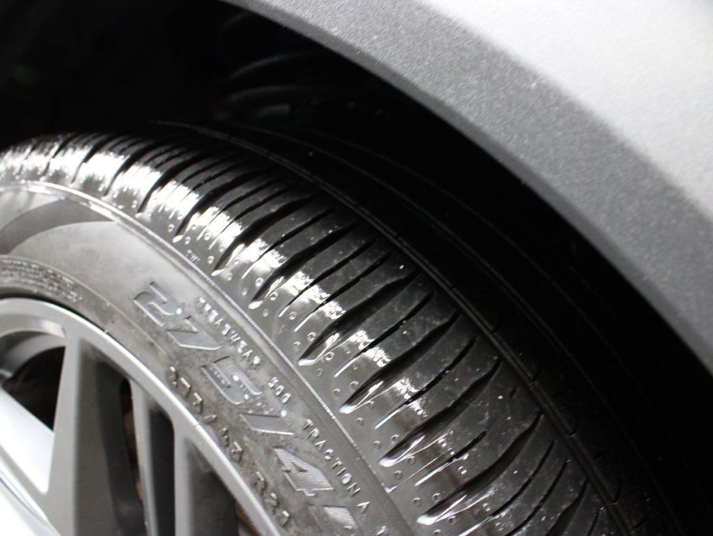Used 2025 Ford Explorer ST AWD/4WD image 9