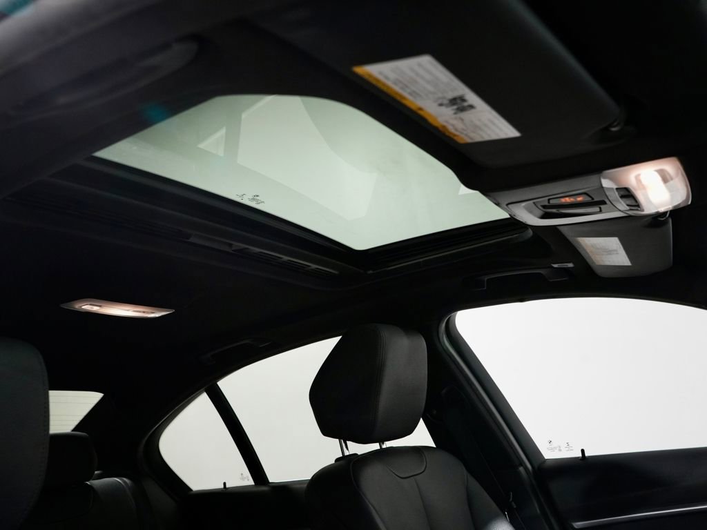 Used 2017 BMW 330i 330i image 5