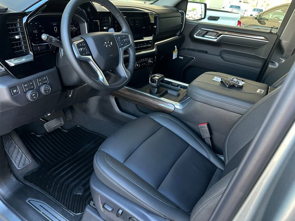 New 2026 Chevrolet Silverado 1500 RST w/ All Star Edition Plus AWD/4WD image 9