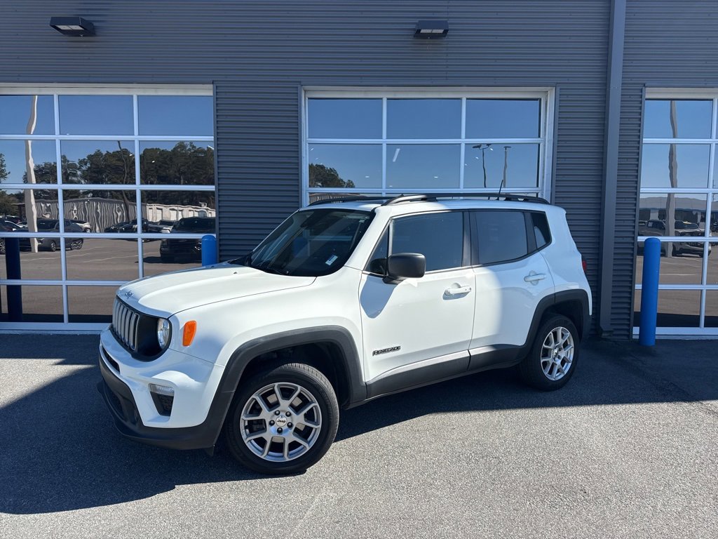 Used 2022 Jeep Renegade Latitude w/ Sun/Sound Group