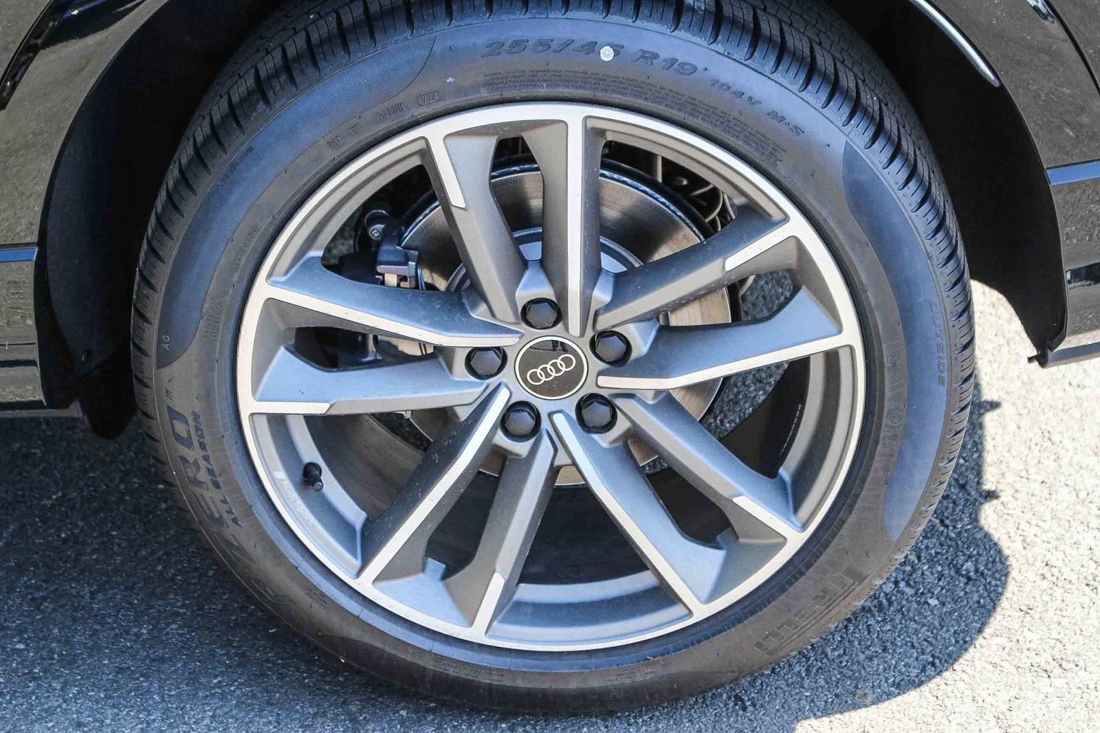 Used 2025 Audi Q3 2.0T Premium w/ Convenience Package AWD/4WD image 11