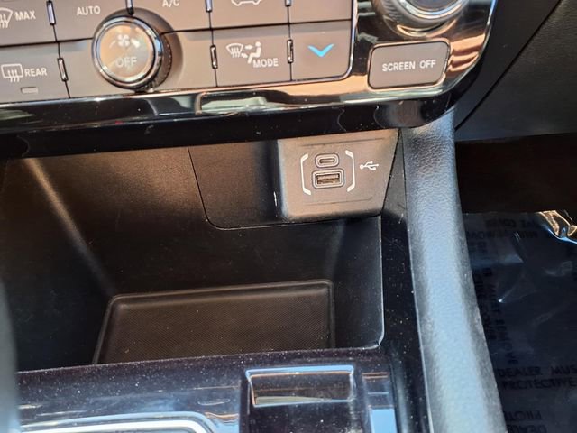 Used 2023 Jeep Compass Limited image 22