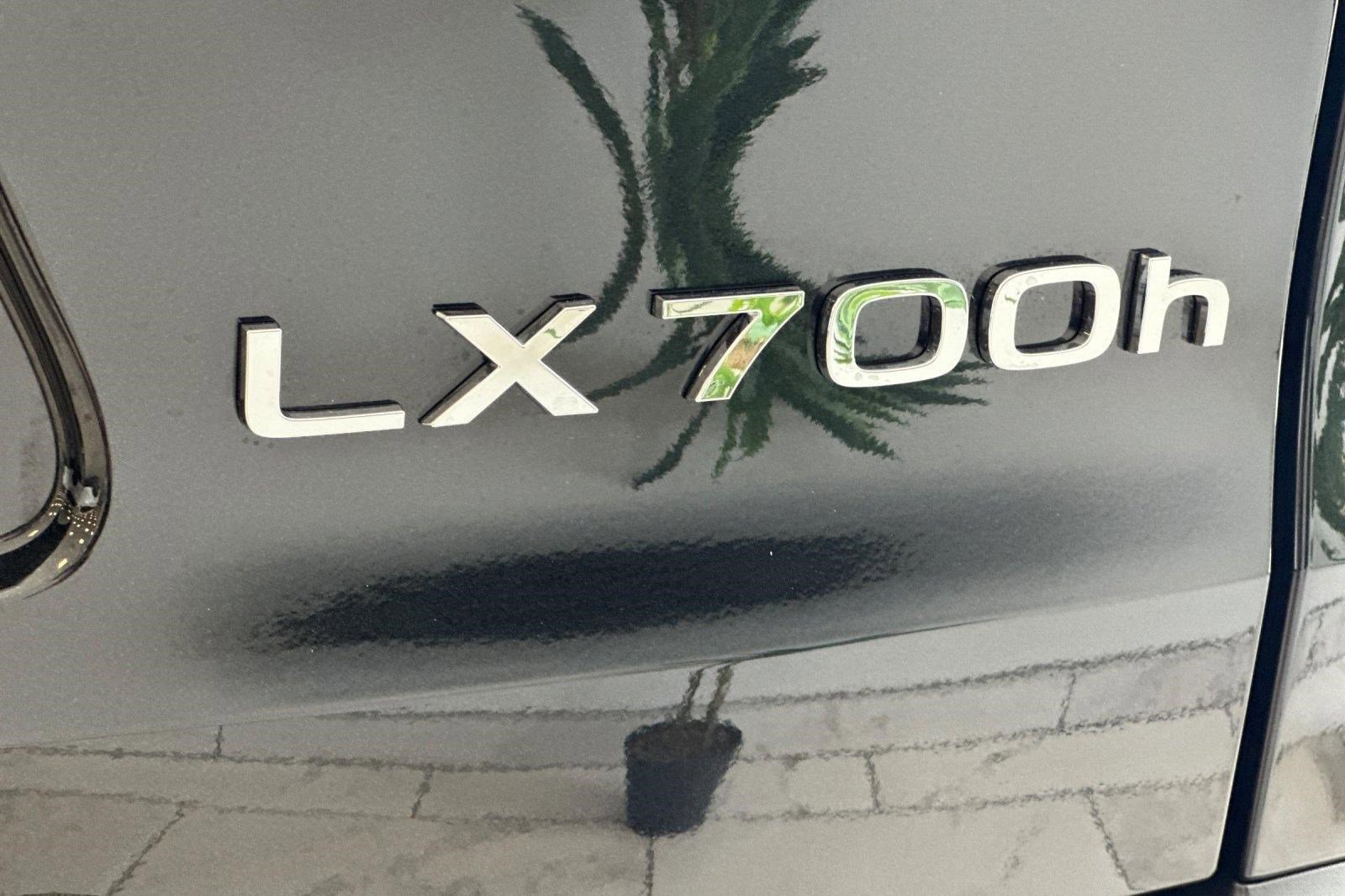 New 2026 Lexus LX 700h F Sport AWD/4WD image 18