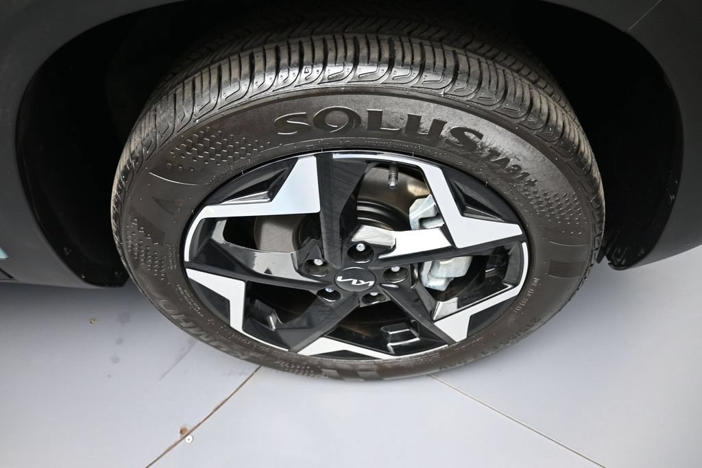 Certified 2025 Kia Seltos S AWD/4WD image 13