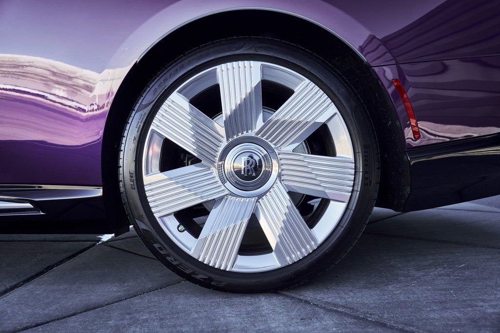 Used 2024 Rolls-Royce Spectre w/ Spectre Launch Package image 11