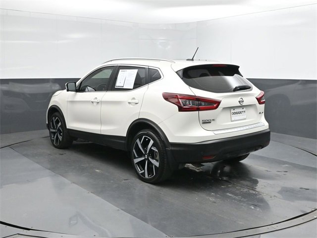 Used 2022 Nissan Rogue Sport SL w/ Premium Package image 5