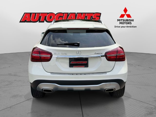 Used 2018 Mercedes-Benz GLA 250 4MATIC w/ Premium Package image 5