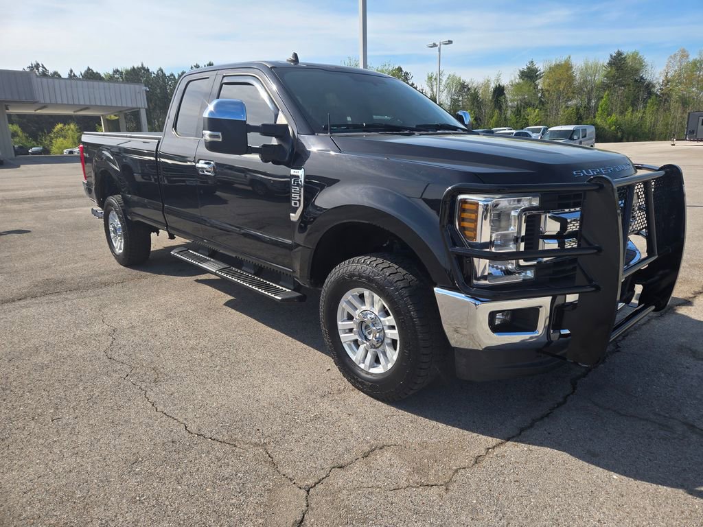 Used 2019 Ford F250 XLT w/ XLT Value Package image 2