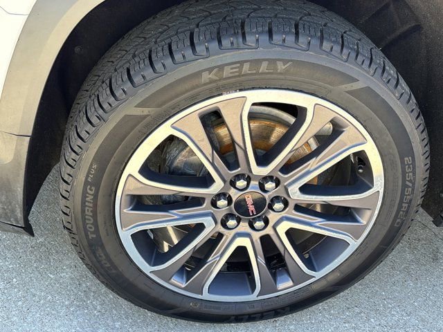Used 2020 GMC Acadia AT4 w/ Driver Alert Package II AWD/4WD image 16