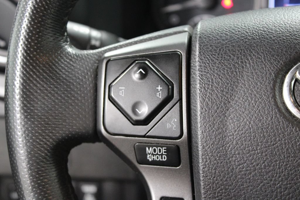 Used 2021 Toyota Tacoma TRD Off-Road AWD/4WD image 34