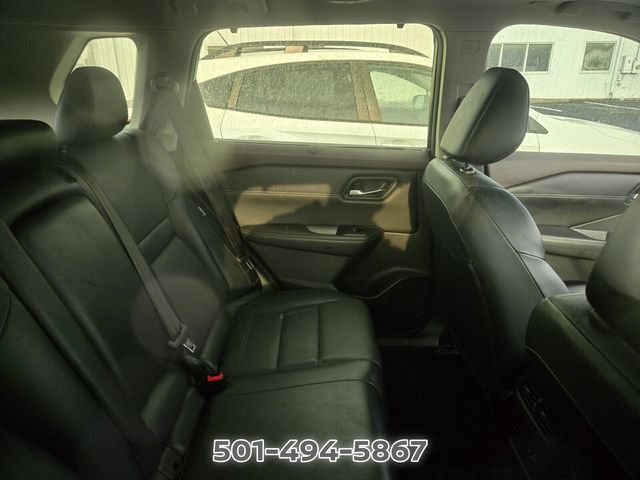 Used 2023 Nissan Rogue SV w/ SV Premium B Package FWD image 11