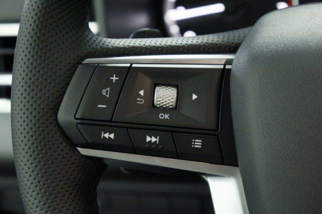 New 2026 Mitsubishi Outlander LE FWD image 9