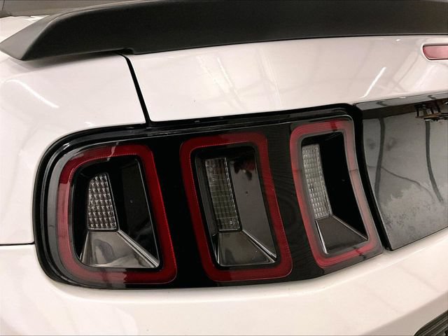 Used 2014 Ford Mustang Premium RWD image 28