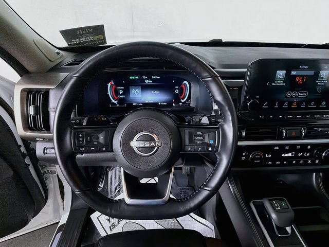 Used 2024 Nissan Pathfinder Platinum AWD/4WD image 11