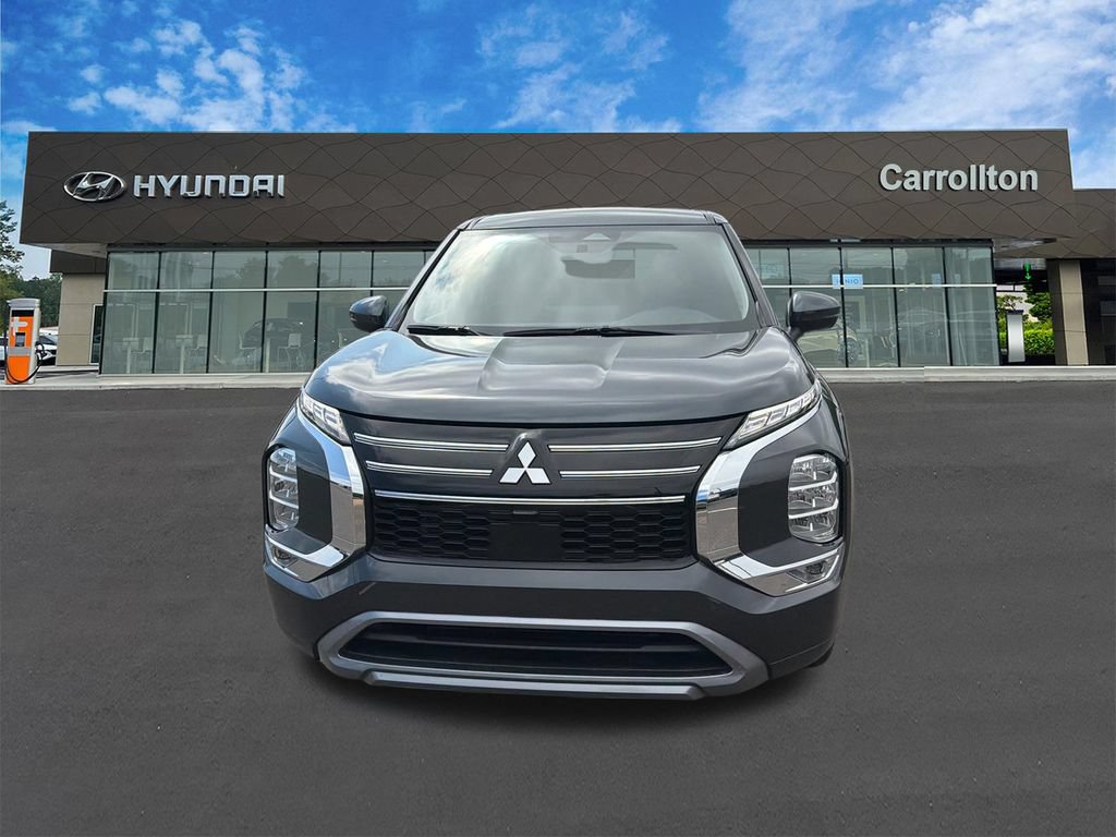 Used 2025 Mitsubishi Outlander SE FWD video 2