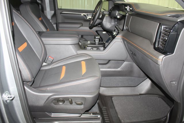 Used 2025 GMC Sierra 1500 AT4 w/ AT4 Premium Package image 15