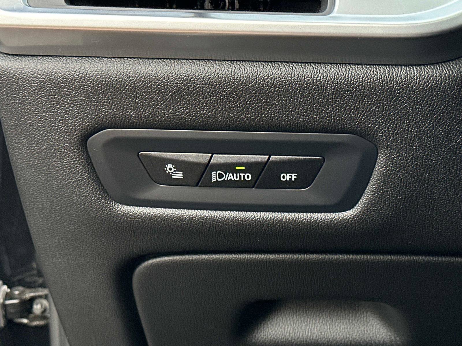 Used 2024 BMW X5 xDrive40i w/ Premium Package image 28