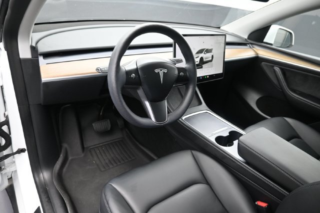 Used 2023 Tesla Model Y Long Range AWD/4WD image 11