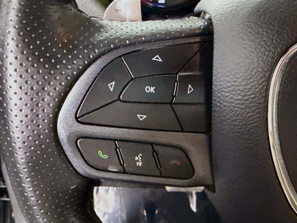 Used 2025 Dodge Durango GT RWD image 13