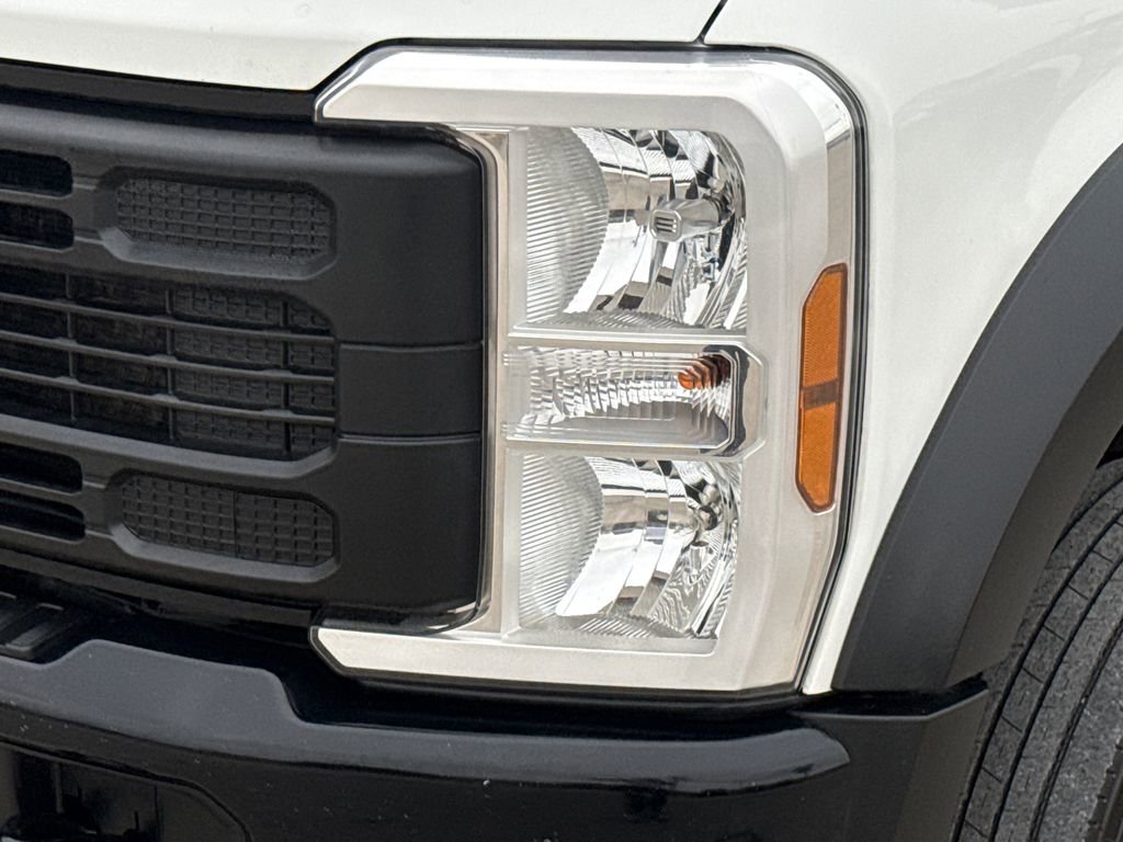 Used 2024 Ford F450 XL image 4