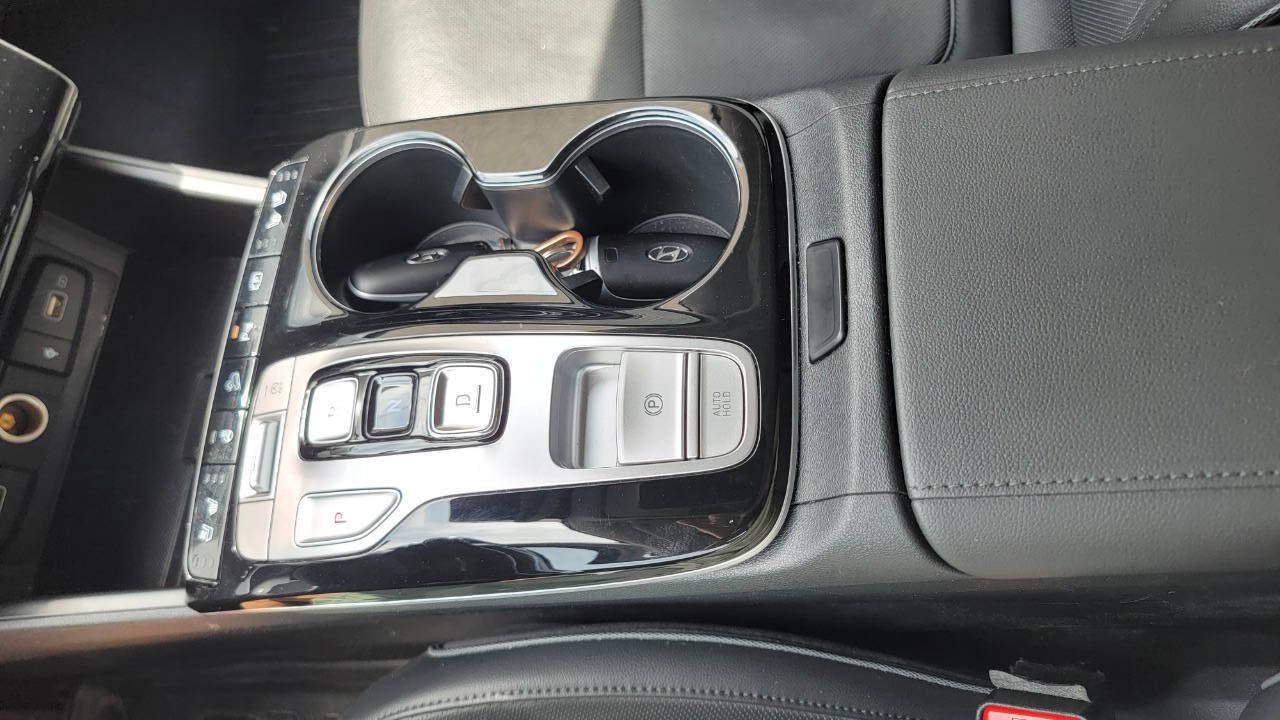 Used 2022 Hyundai Tucson Limited w/ Cargo Package FWD image 15