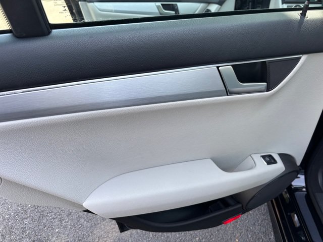 Used 2014 Mercedes-Benz C 250 Sedan image 37