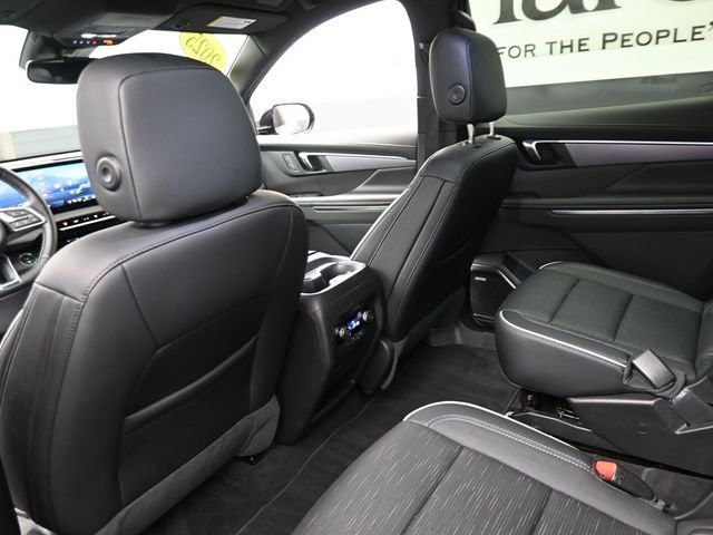 Used 2025 Buick Enclave Sport Touring FWD image 24