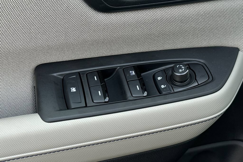 Certified 2026 Subaru Forester AWD/4WD image 12