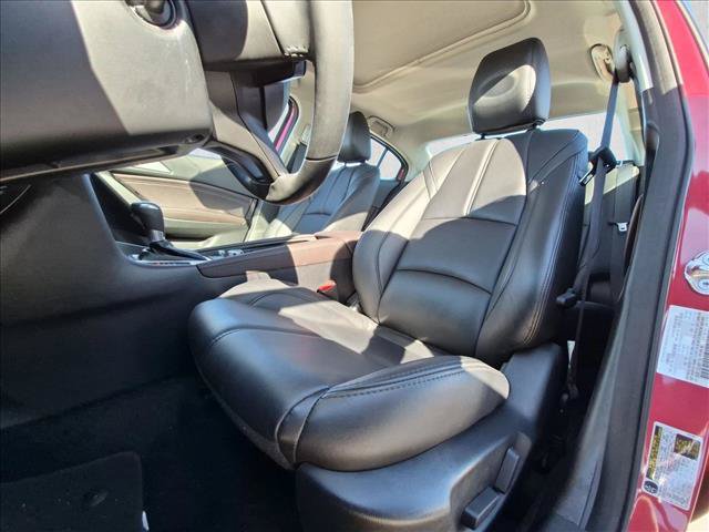 Used 2018 MAZDA MAZDA3 Touring FWD image 14