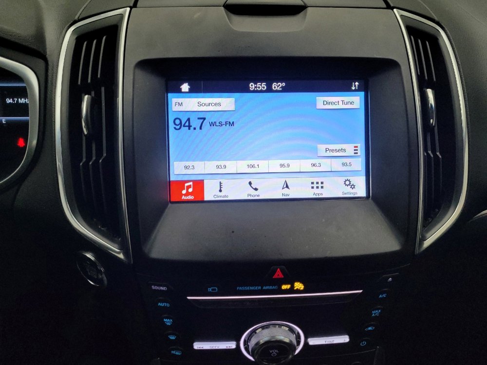 Used 2019 Ford Edge Titanium w/ Equipment Group 301A AWD/4WD image 25