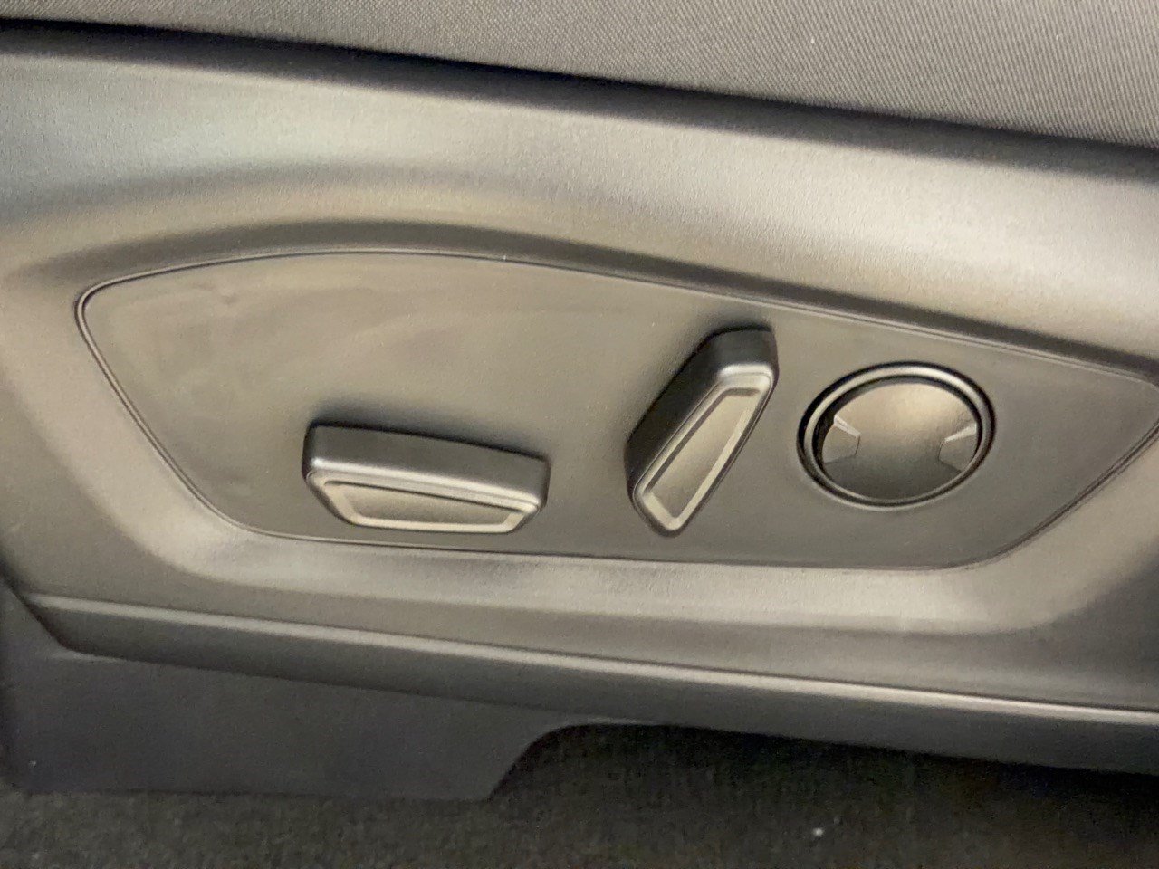 New 2027 Ford Explorer Active RWD image 16