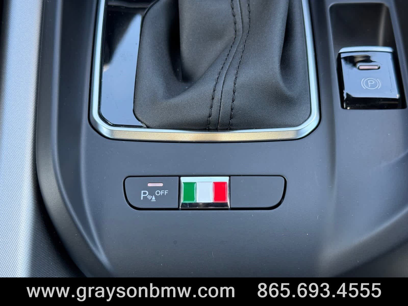 Used 2025 Alfa Romeo Tonale AWD/4WD image 21