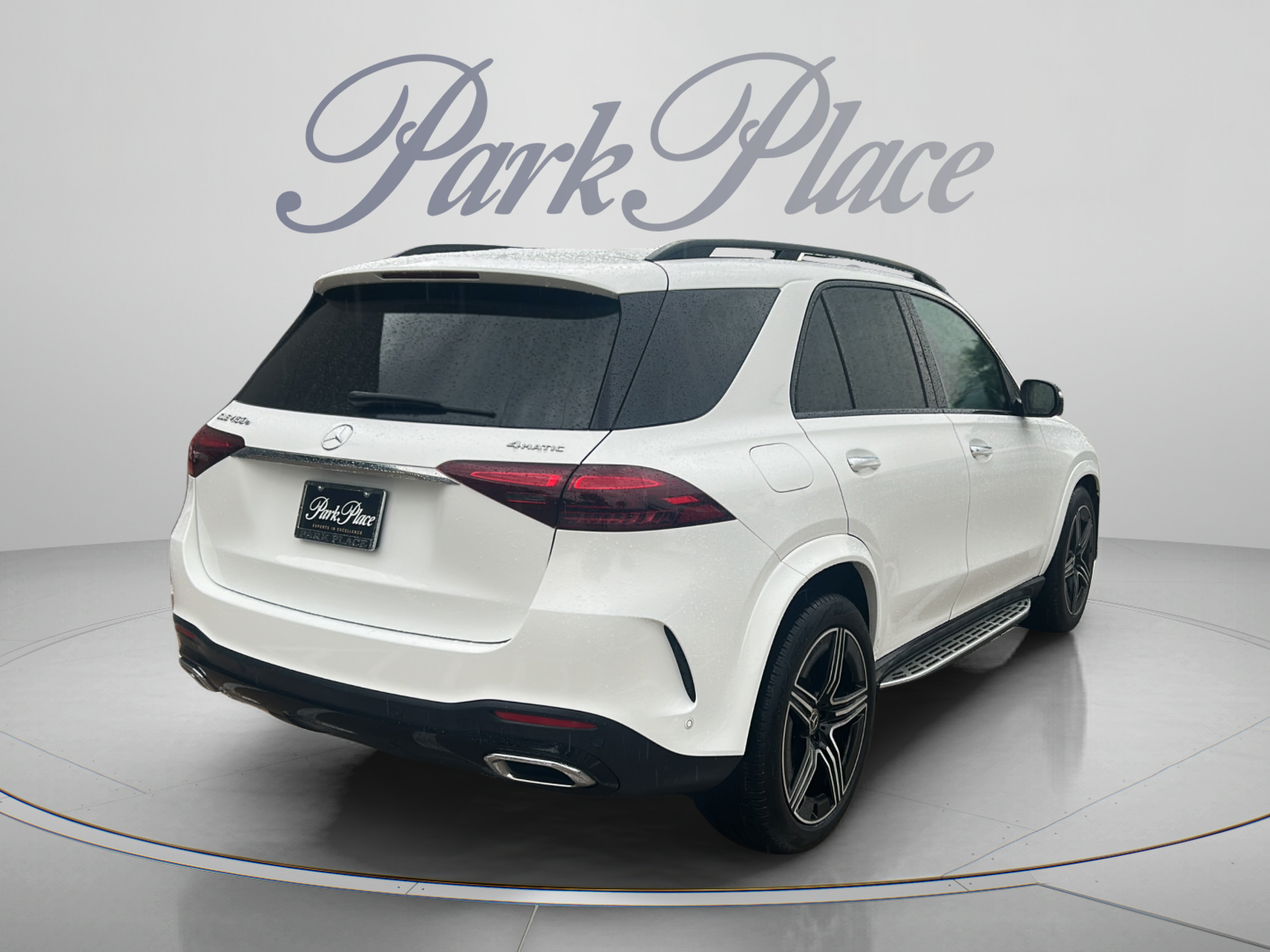 Used 2025 Mercedes-Benz GLE 450e 4MATIC image 5