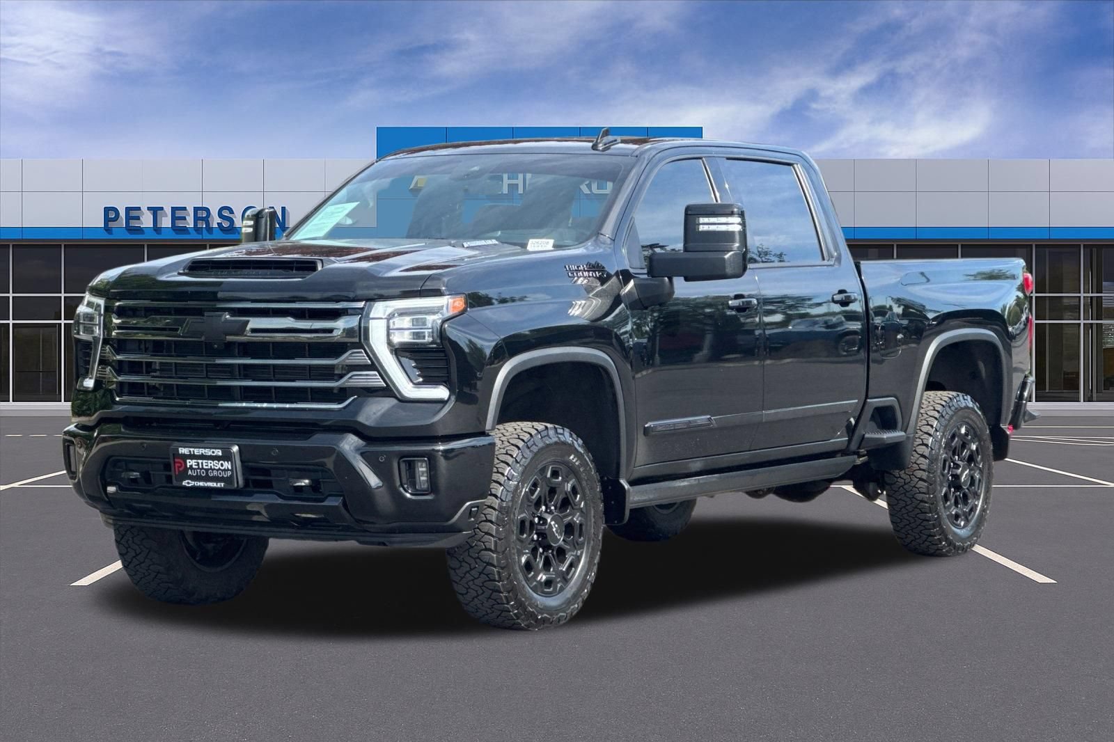 Used 2024 Chevrolet Silverado 2500 High Country w/ Midnight Edition AWD/4WD image 8